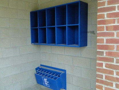 10 helmet rack