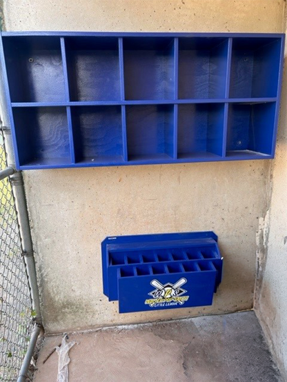 10 Helmet Cubby Rack