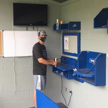 Gatorade cooler holder 