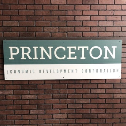 Custom Maxmetal Signs