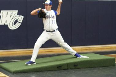 Fold & Roll Collegiate Mound